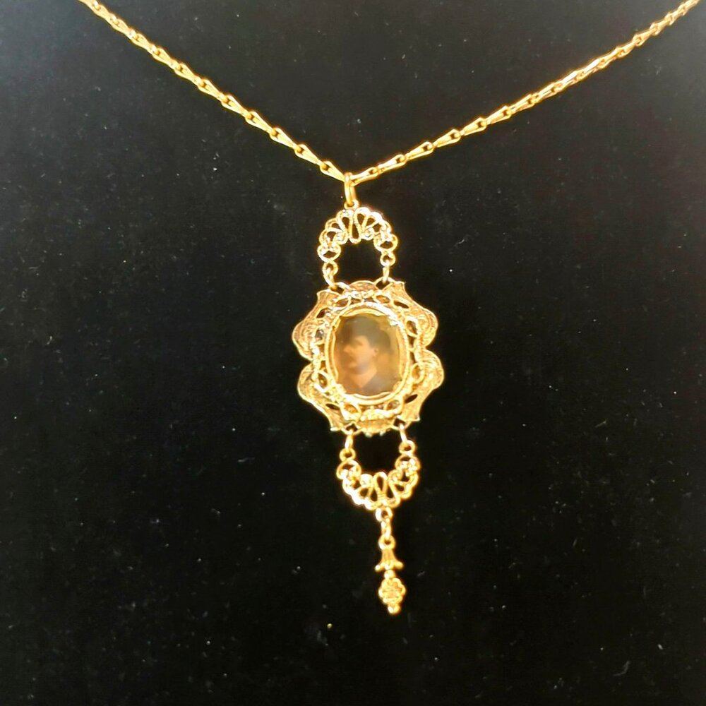 Vintage Victorian Style Gold-Tone Filigree Portrait Pendant Necklace Ornate